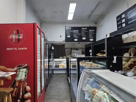 VENTA LLAVE: Panadería sobre 8 de Octubre UNION