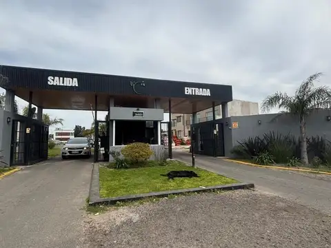 Casa en Venta en Sourigues, USD 194.000