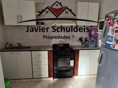 Casa 3 ambientes con 1 baño