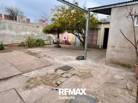 Casa 3 ambientes con 2 baños