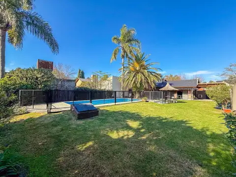 Casa en alquiler de 1 dormitorio con pileta en Funes
