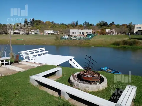Casa de 5 ambientes en Venta  en El Cazal Escobar