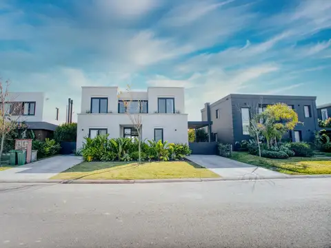 Venta Nordelta Carpinchos | Casa Moderna Siegrist 4 Dormitorios | Vista arroyo | Orientacion Norte