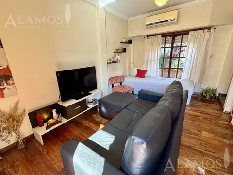 VENTA CASA TIPO TRIPLEX 5 AMBIENTES EN RAMOS MEJIA