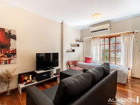VENTA CASA 5 AMBIENTES EN RAMOS MEJIA TRIPLEX APTO CREDITO