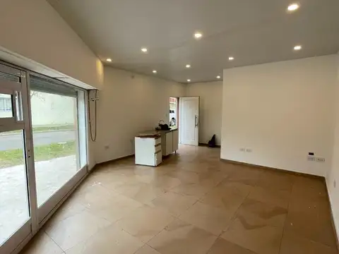 Local en Alquiler en San Antonio de Padua, $ 700.000