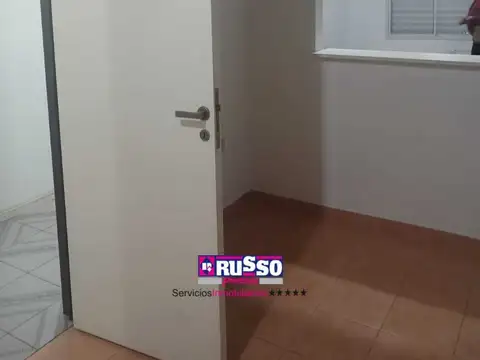 Depto Tipo Casa en Alquiler de 3 ambientes