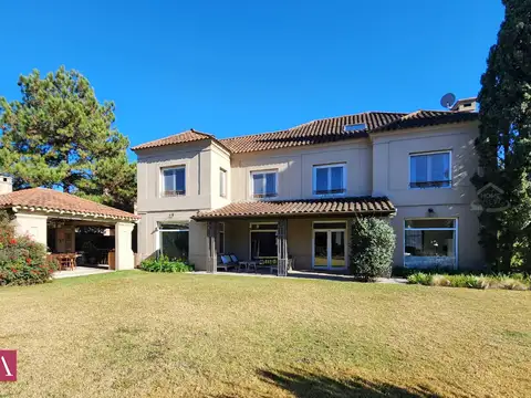 NUEVA CASA A LA VENTA EN LAGUNA DEL SOL