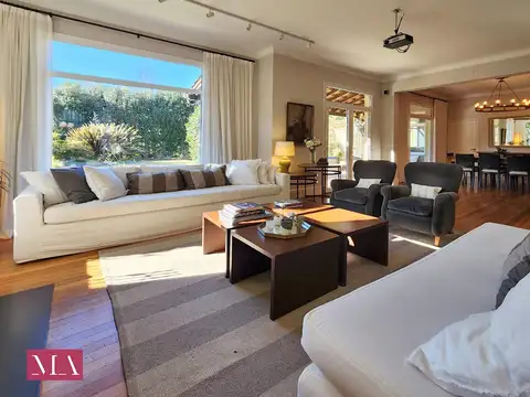CASA A LA VENTA EN LAGUNA DEL SOL