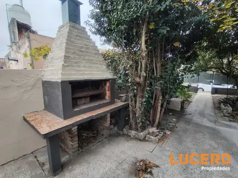 CASA 4 AMBIENTES CON PATIO EN MORÓN