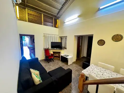 Depto Tipo Casa en Venta 53 años