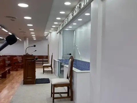 Local en Alquiler Via Pública