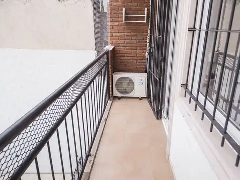 Monoambiente en L T/Luz Balcón Ctfte Vista Abierta