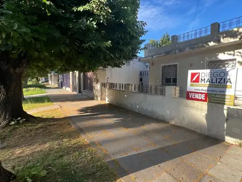 Casa en Banfield Este