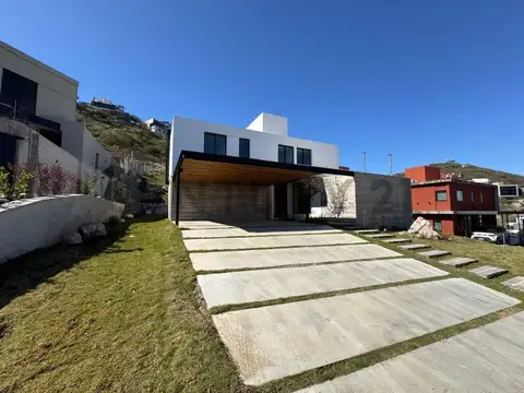 CASA A ESTRENAR EN COUNTRY LA CUESTA 3 DORMITORIOS