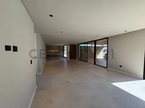 Casa en Venta en La Cuesta, USD 550.000