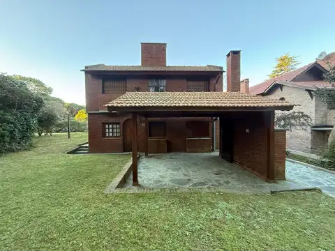 VENTA CASA 5 AMBIENTES GARAGE PINAMAR GAS NATURAL