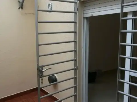 Departamento en Alquiler en Caseros, $ 450.000