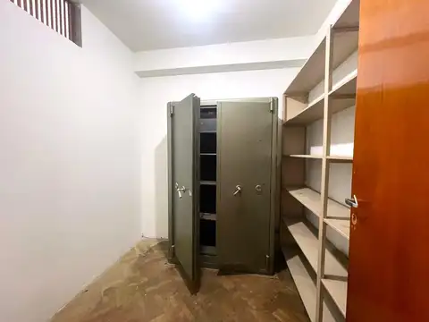 Oficina en Alquiler 40 años