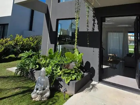 Casa en Venta en Terralagos, Canning
