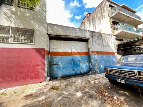 Terreno en Venta en Flores, USD 100.000