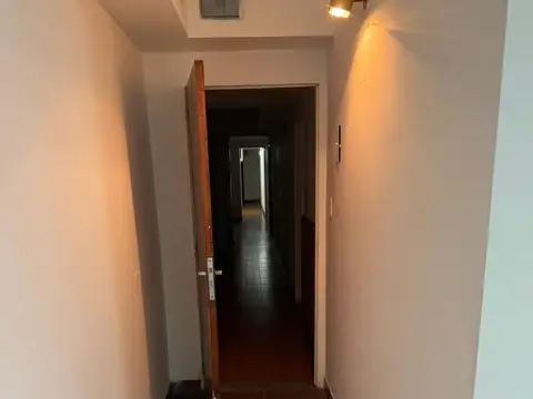 Oficina en Alquiler en Centro, $ 180.000