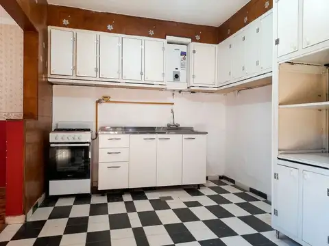Casa 4 ambientes con 1 baño