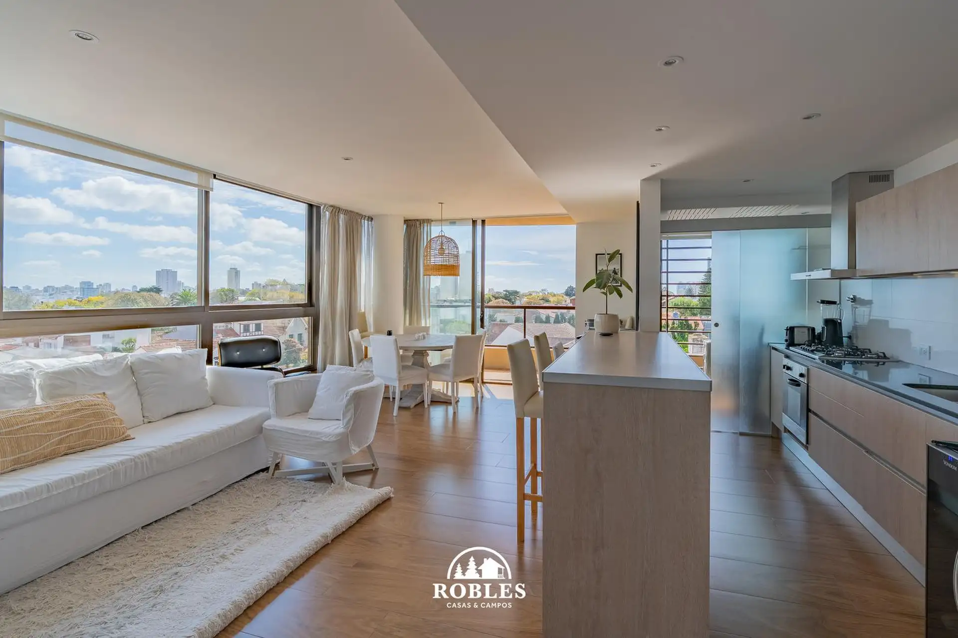 Depto 3 amb, 102m² en Playa Grande con 2 cocheras y piscina
