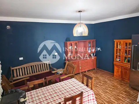 Casa en Venta con 2 cocheras