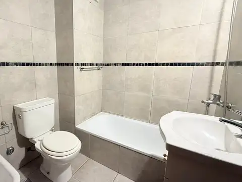 alquila  2 AMB Con 2 patios DEVOTO OPORTUNIDAD