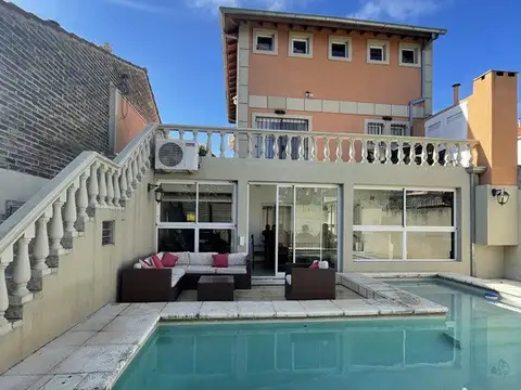 Casa de 3 Plantas con 3 Dorm, Suite, Terraza, Playroom y Piscina. ¡Lista para Mudarse! Gral. Pacheco