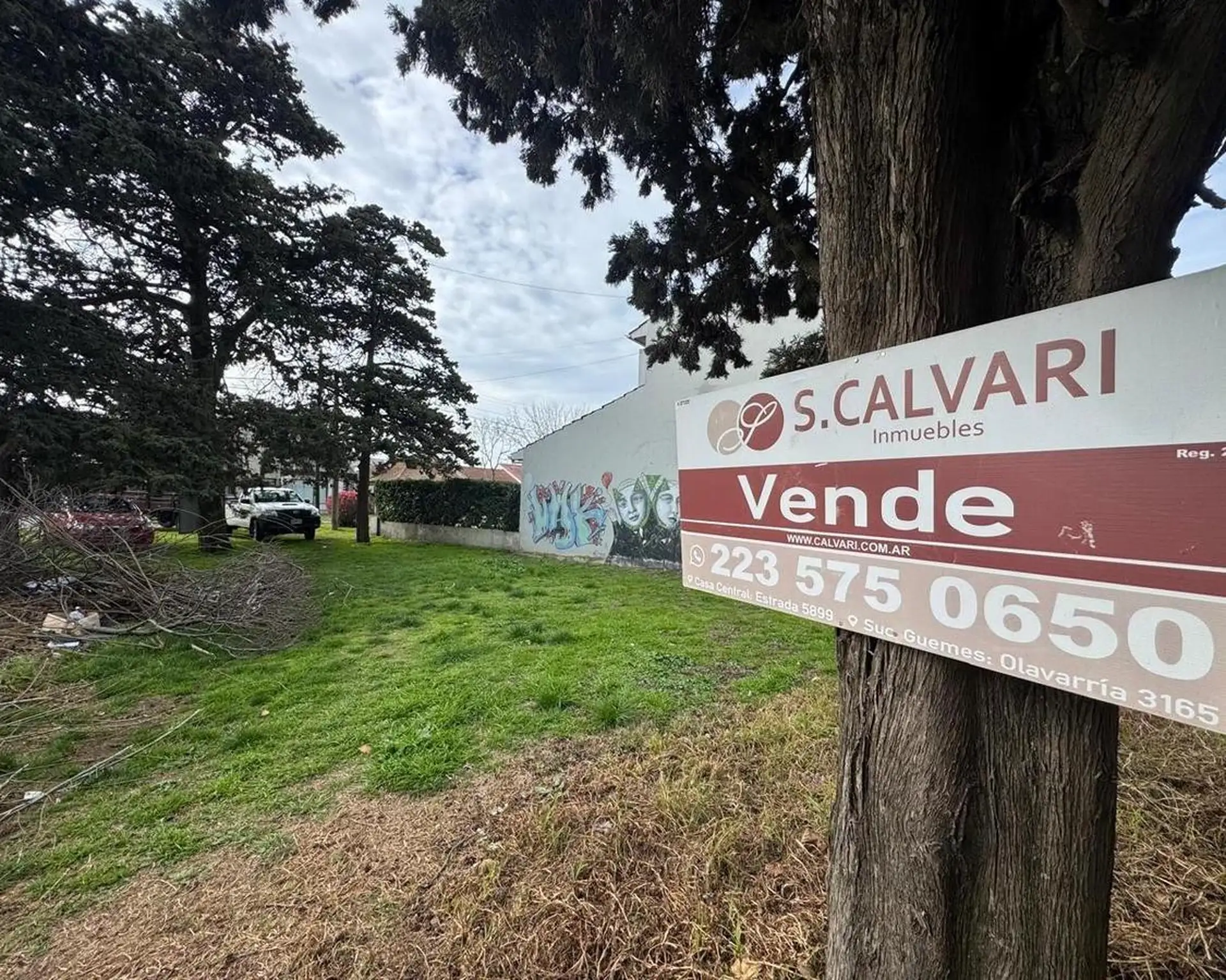 Lote en esquina - zona residencial