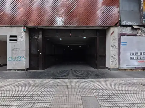 Av. Corrientes 3700, Piso 2