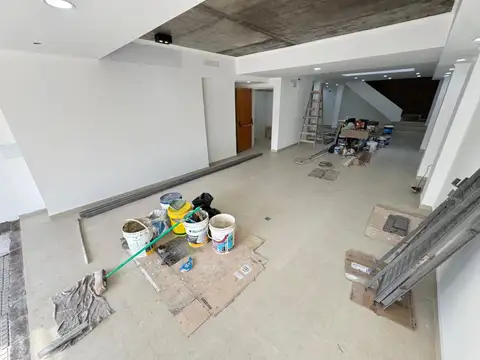 Alq Local comercial 112m2 a estrenar exc ubic