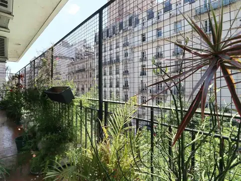 VENTA SEMIPISO 5 AMB CON DEP EN RECOLETA