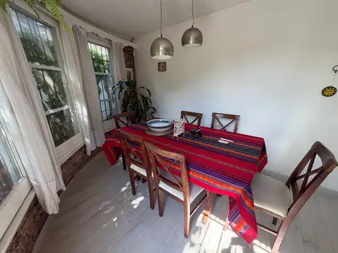 Casa 2 ambientes con 1 baño