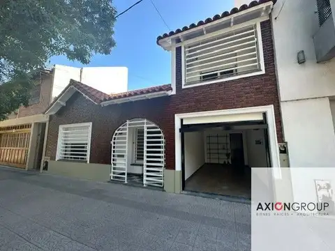 Casa en alquiler c/ cochera en La Plata