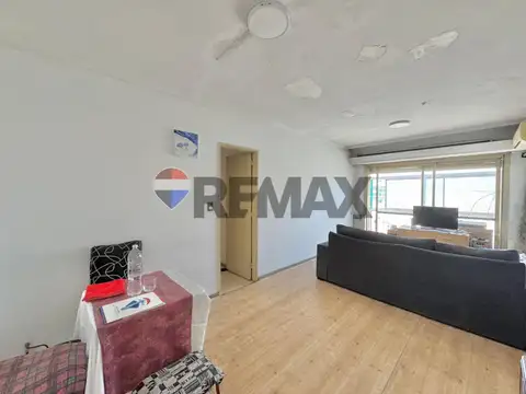 VENTA DEPARTAMENTO 4 AMBIENTES FLORES BALCON