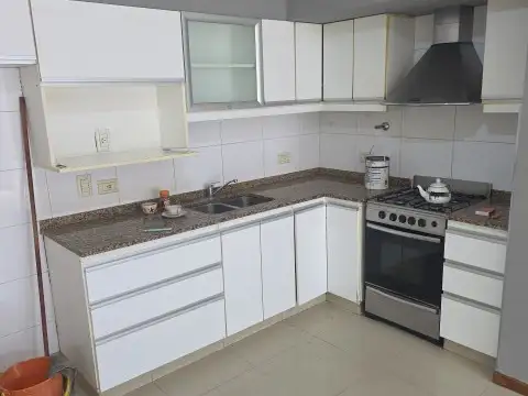Depto Tipo Casa en Alquiler de 1 dormitorio