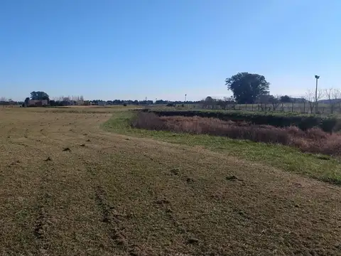 Camino a Carlos Keen 10000