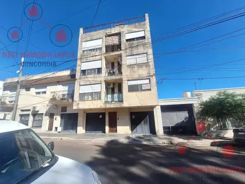 DEPARTAMENTO EN ZONA CENTRO - 