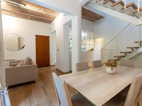 Depto Tipo Casa 6 ambientes con 2 baños