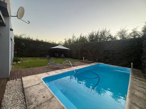 VENTA DE CASA 5 AMBIENTES HARAS MARIA VICTORIA, MORENO