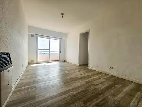 Venta departamento 2 dormitorios con balcón zona Centro