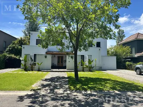 Muy linda casa en alquiler temporario en el barrio Santa María de Tigre