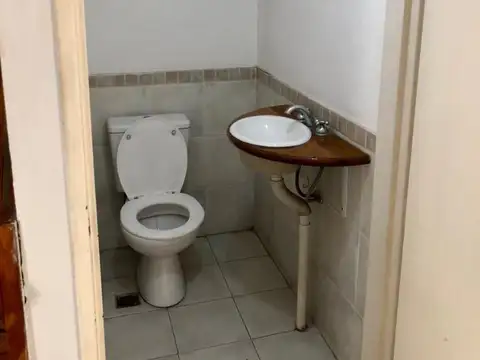 Casa 3 ambientes con 2 baños