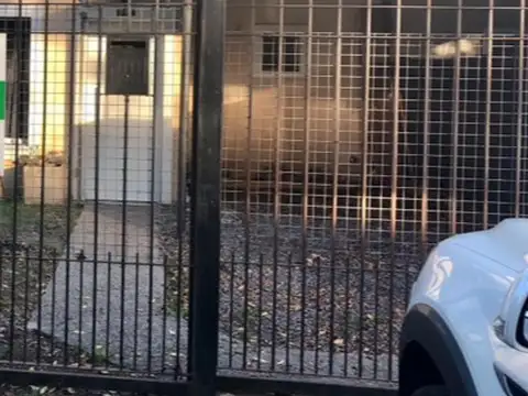 Triplex Adrogue 3 amb. más escritorio