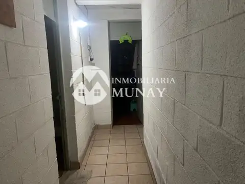 Casa 6 ambientes con 2 baños