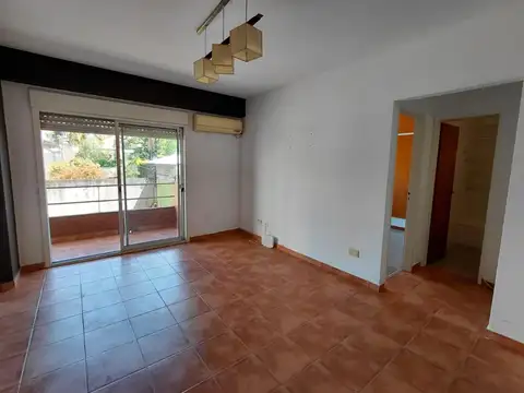 VENTA DEPARTAMENTO ALMAGRO 2 AMBIENTES CON BALCON LUMINOSO
