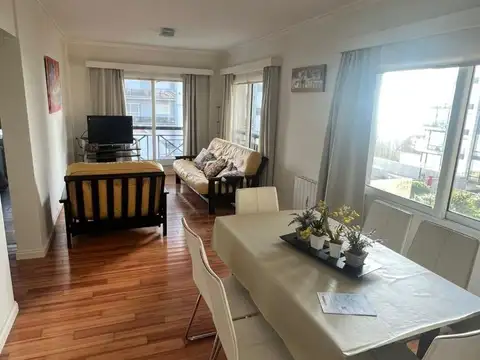 Avenida Colon 979 , Piso 1